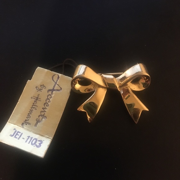 Accents by Hallmark Gold Bow Brooch,NWT - Picture 7 of 8